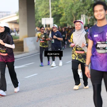 Runner Photo 6428524