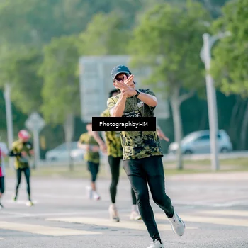 Runner Photo 6428539