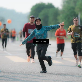 Runner Photo 6428547