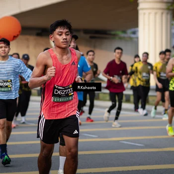 Runner Photo 6428548