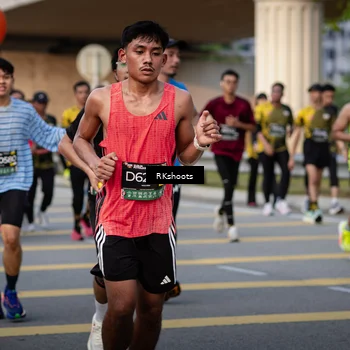 Runner Photo 6428550
