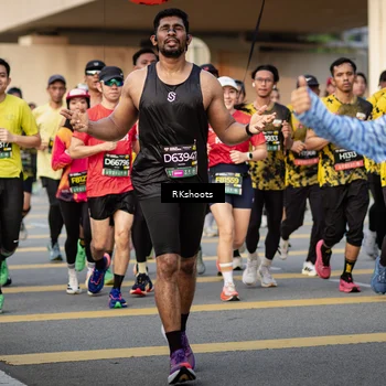 Runner Photo 6428573