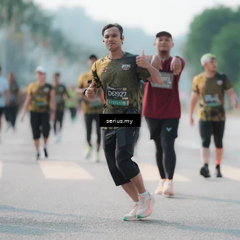 Runner Photo 6428575