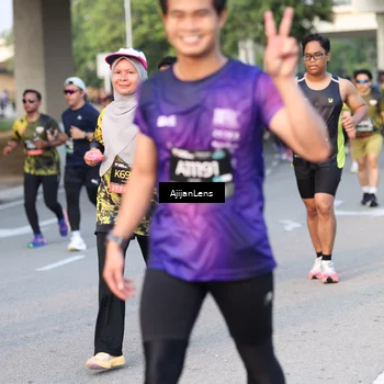 Runner Photo 6428578