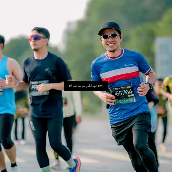 Runner Photo 6428579