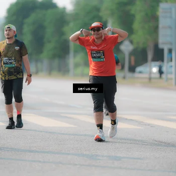 Runner Photo 6428583