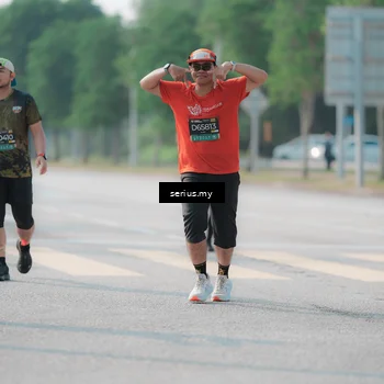 Runner Photo 6428600