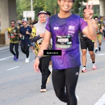 Runner Photo 6428604