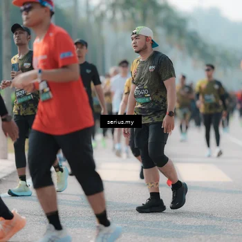 Runner Photo 6428610