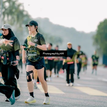 Runner Photo 6428615