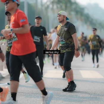 Runner Photo 6428624