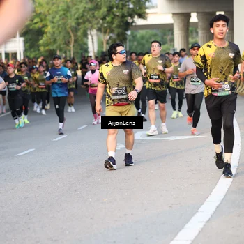 Runner Photo 6428668