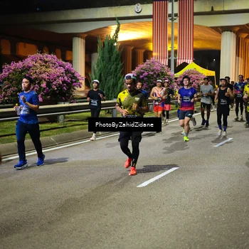 Runner Photo 6428688