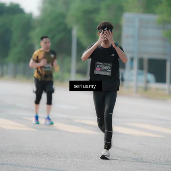 Runner Photo 6428689