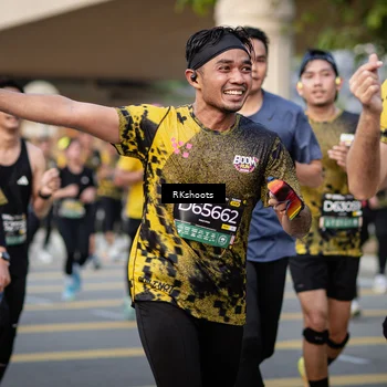 Runner Photo 6428697