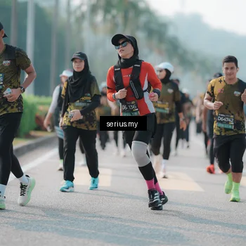 Runner Photo 6428757
