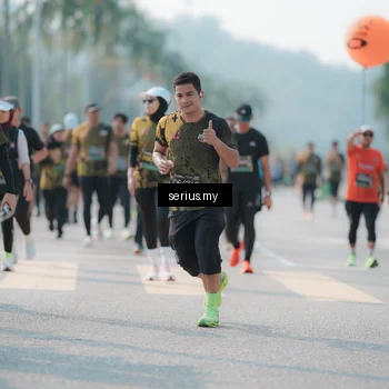 Runner Photo 6428763