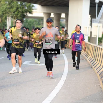 Runner Photo 6428765