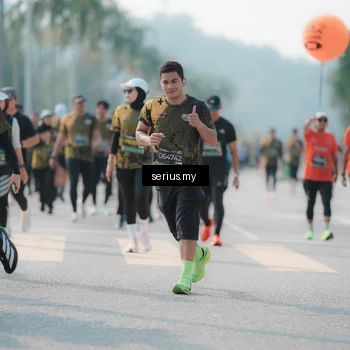 Runner Photo 6428767