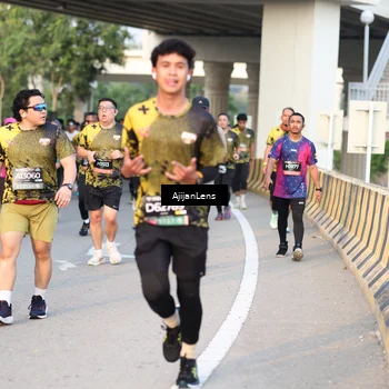 Runner Photo 6428768
