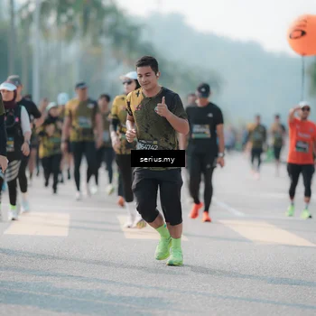 Runner Photo 6428772