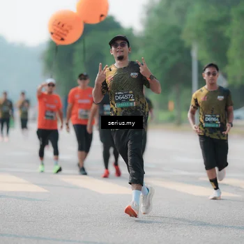 Runner Photo 6428775