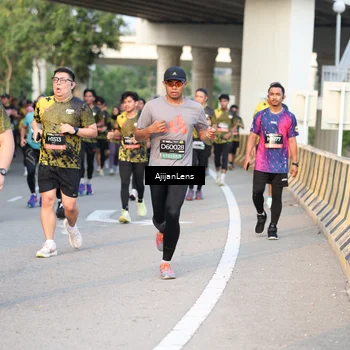 Runner Photo 6428788