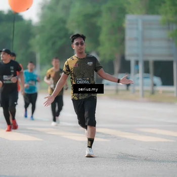 Runner Photo 6428791