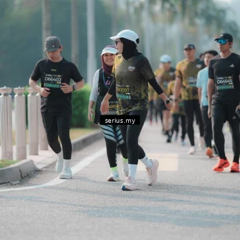 Runner Photo 6428795