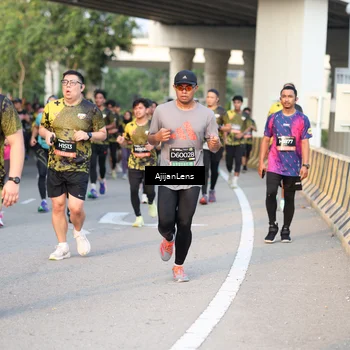 Runner Photo 6428807