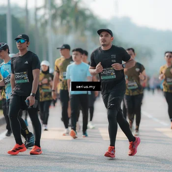 Runner Photo 6428810