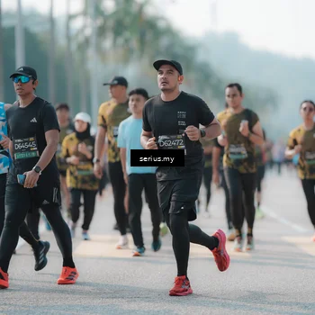 Runner Photo 6428815