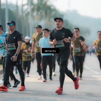 Runner Photo 6428818