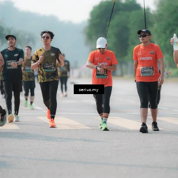 Runner Photo 6428823