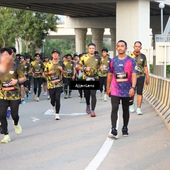 Runner Photo 6428835
