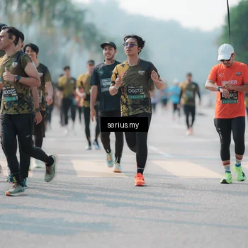 Runner Photo 6428839