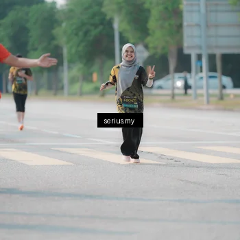 Runner Photo 6428862