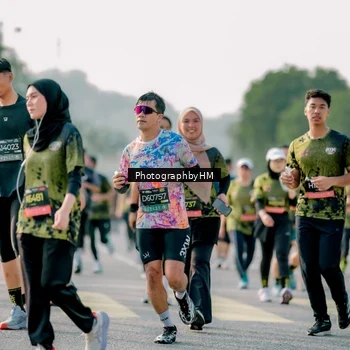 Runner Photo 6428867
