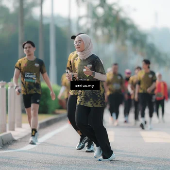 Runner Photo 6428898