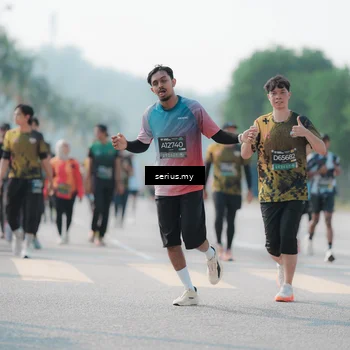 Runner Photo 6428899