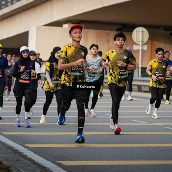 Runner Photo 6428908