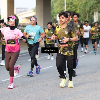 Runner Photo 6428912