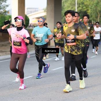 Runner Photo 6428914