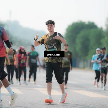 Runner Photo 6428917