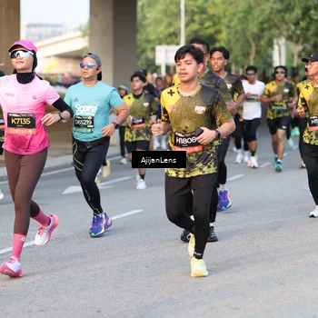 Runner Photo 6428940
