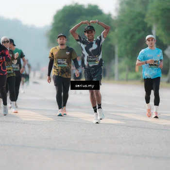 Runner Photo 6428950