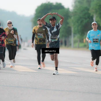 Runner Photo 6428952
