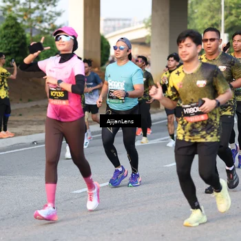 Runner Photo 6428963