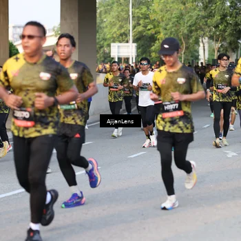 Runner Photo 6428973