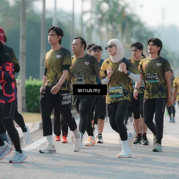 Runner Photo 6428995